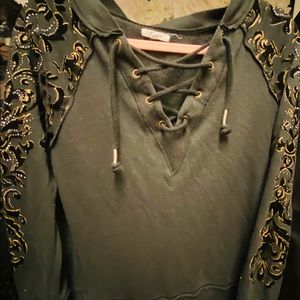 Sweatshirt